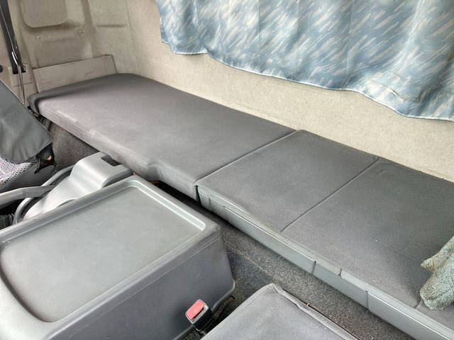 三菱ふそうファイターアルミウイング中型（4t）[写真34]