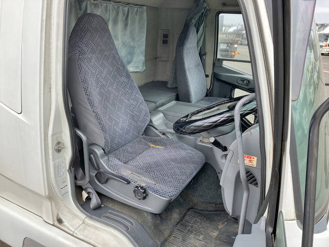 三菱ふそうファイターアルミウイング中型（4t）[写真35]