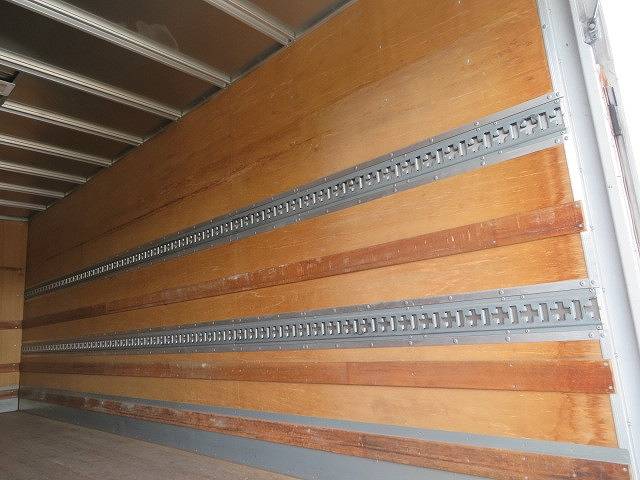 日野レンジャーアルミバン中型（4t）[写真21]