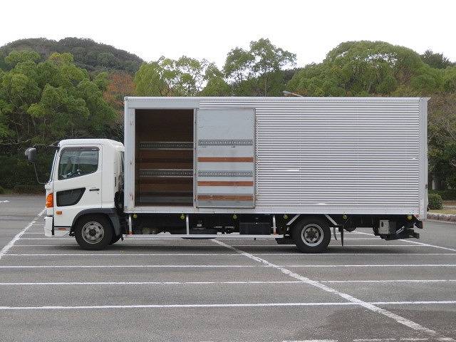 日野レンジャーアルミバン中型（4t）[写真09]