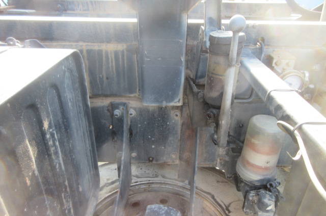 UDトラックスその他の車種ダンプ大型（10t）[写真15]