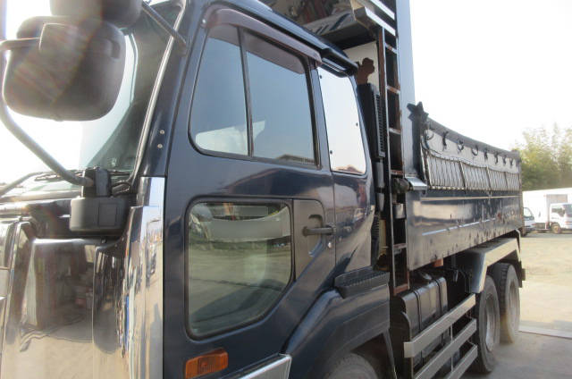 UDトラックスその他の車種ダンプ大型（10t）[写真19]