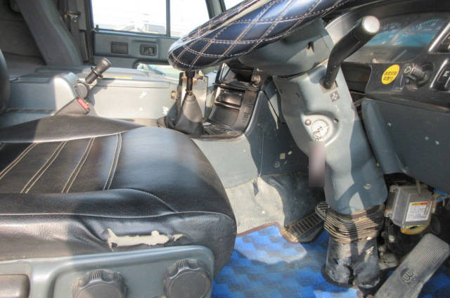 UDトラックスその他の車種ダンプ大型（10t）[写真37]