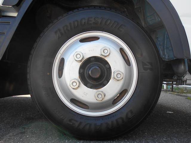 三菱ふそうキャンターダブルキャブ（Wキャブ）小型（2t・3t）[写真17]