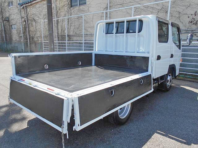 三菱ふそうキャンターダブルキャブ（Wキャブ）小型（2t・3t）[写真03]