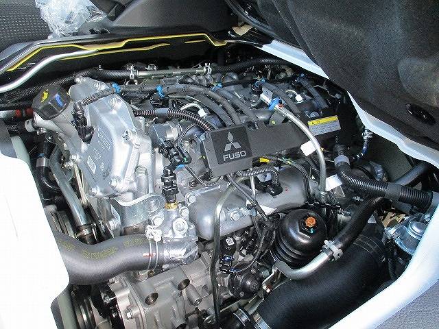 三菱ふそうキャンターダブルキャブ（Wキャブ）小型（2t・3t）[写真15]