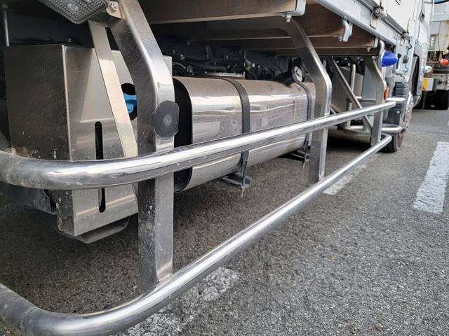 三菱ふそうキャンタークレーン5段小型（2t・3t）[写真21]