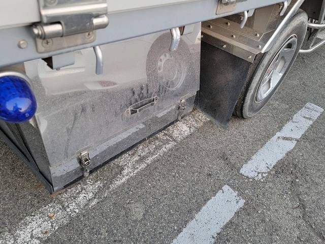 三菱ふそうキャンタークレーン5段小型（2t・3t）[写真22]