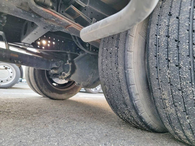 三菱ふそうキャンタークレーン5段小型（2t・3t）[写真31]