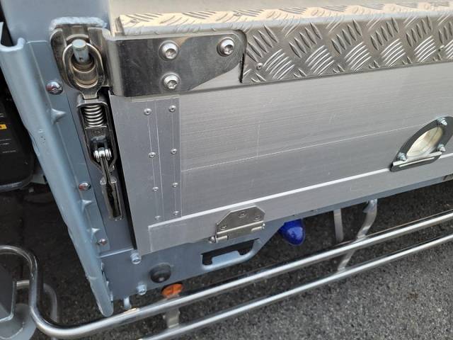 三菱ふそうキャンタークレーン5段小型（2t・3t）[写真36]