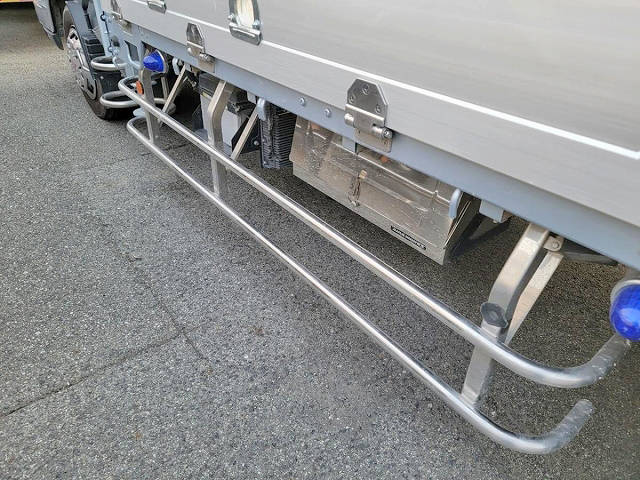 三菱ふそうキャンタークレーン5段小型（2t・3t）[写真04]