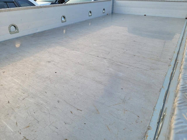 三菱ふそうキャンタークレーン5段小型（2t・3t）[写真05]