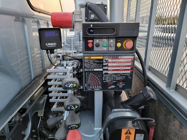 三菱ふそうキャンタークレーン5段小型（2t・3t）[写真09]