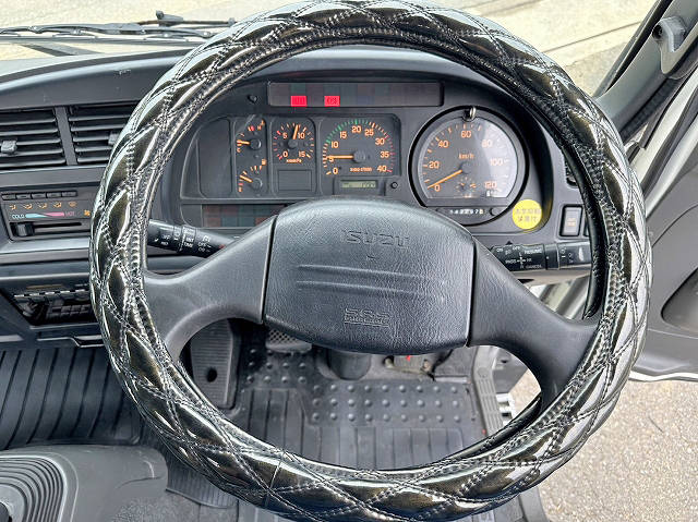 いすゞフォワードセルフクレーン4段増トン（6t・8t）[写真08]