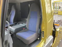 三菱ふそうファイターキャリアカー中型（4t）[写真28]