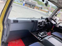 三菱ふそうファイターキャリアカー中型（4t）[写真30]