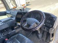 三菱ふそうスーパーグレートアルミウイング大型（10t）[写真28]