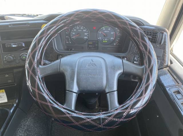 三菱ふそうスーパーグレートアルミウイング大型（10t）[写真32]