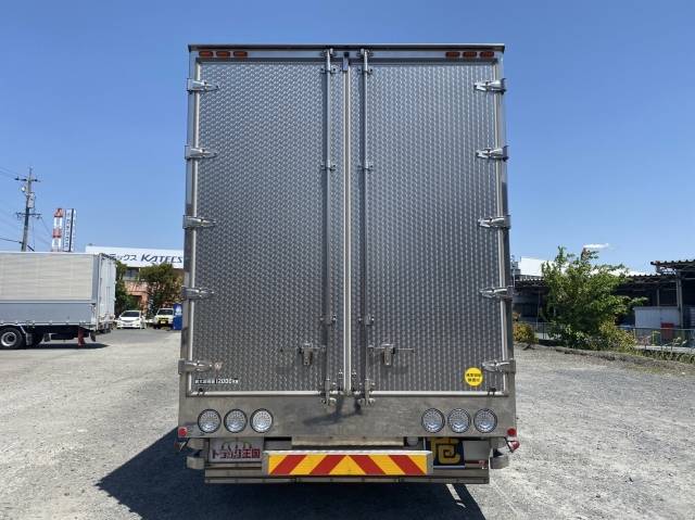 三菱ふそうスーパーグレートアルミウイング大型（10t）[写真07]