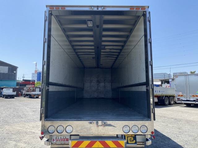 三菱ふそうスーパーグレートアルミウイング大型（10t）[写真08]