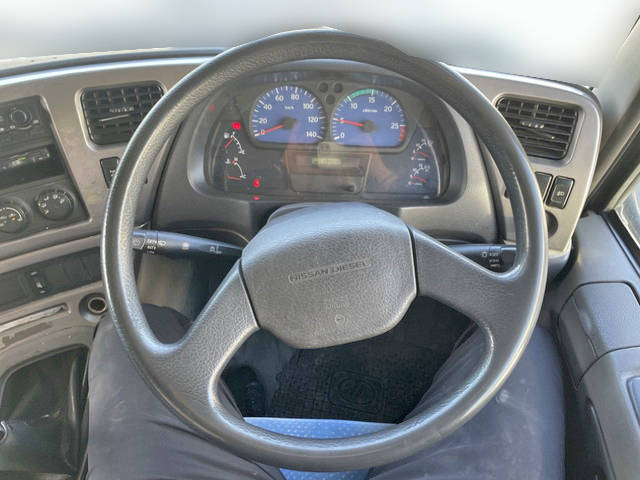 UDトラックスクオンミキサー車（コンクリートミキサー）大型（10t）[写真36]