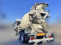 UDトラックスクオンミキサー車（コンクリートミキサー）大型（10t）[写真04]