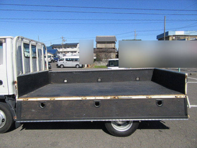 いすゞエルフ平ボディ小型（2t・3t）[写真13]