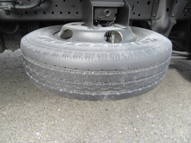 いすゞエルフ平ボディ小型（2t・3t）[写真23]