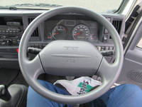 いすゞエルフ平ボディ小型（2t・3t）[写真25]