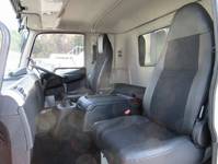 三菱ふそうファイターアルミウイング中型（4t）[写真13]