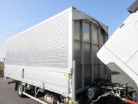 三菱ふそうファイターアルミウイング中型（4t）[写真37]