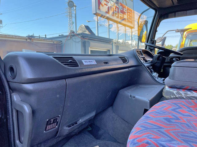 いすゞギガセルフローダー大型（10t）[写真28]