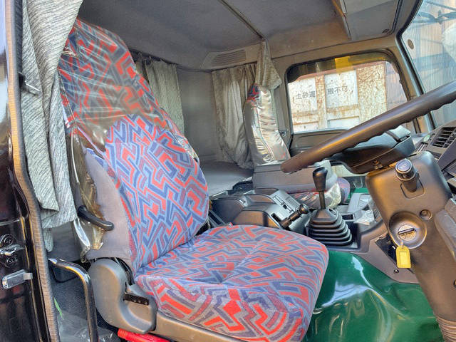 いすゞギガセルフローダー大型（10t）[写真31]