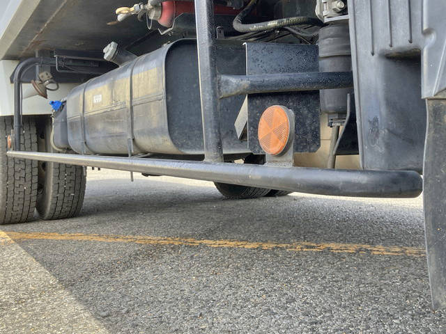 三菱ふそうキャンターパッカー車（塵芥車）小型（2t・3t）[写真21]