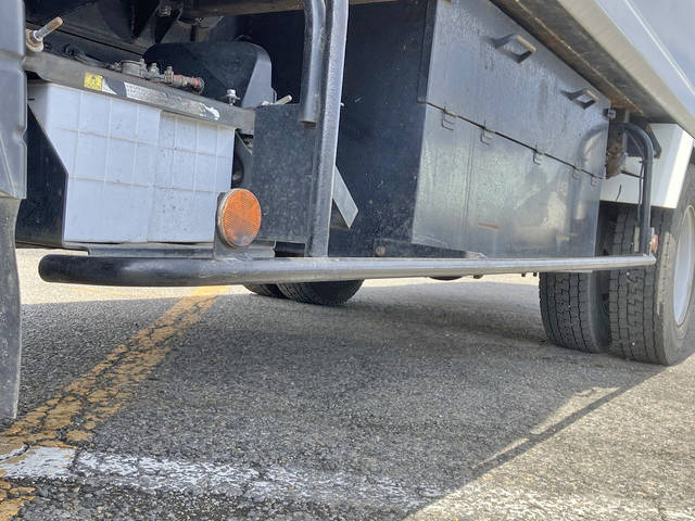 三菱ふそうキャンターパッカー車（塵芥車）小型（2t・3t）[写真22]