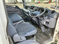 三菱ふそうキャンターパッカー車（塵芥車）小型（2t・3t）[写真36]