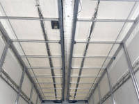 三菱ふそうファイター幌ウイング中型（4t）[写真11]