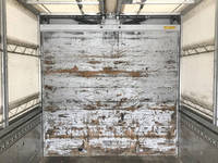 三菱ふそうファイター幌ウイング中型（4t）[写真12]