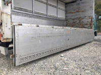 三菱ふそうファイター幌ウイング中型（4t）[写真16]