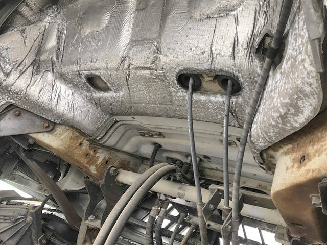 三菱ふそうファイター幌ウイング中型（4t）[写真28]