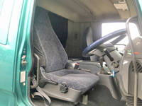 三菱ふそうファイター幌ウイング中型（4t）[写真33]