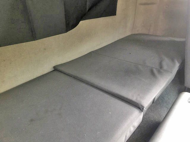 三菱ふそうファイター幌ウイング中型（4t）[写真35]