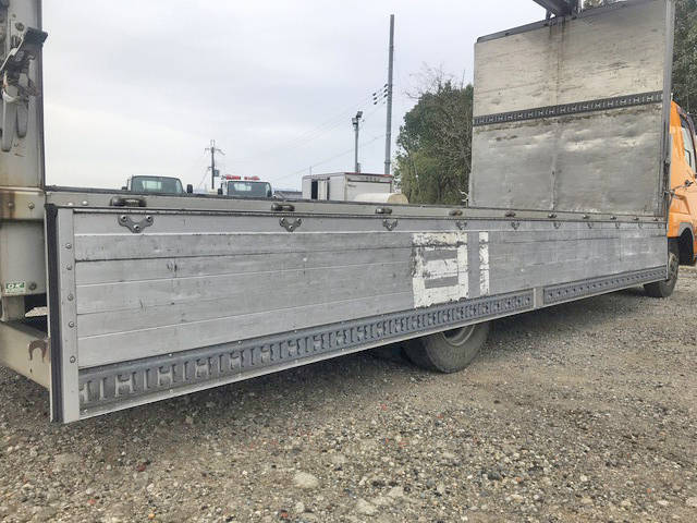 三菱ふそうファイターアルミウイング中型（4t）[写真15]