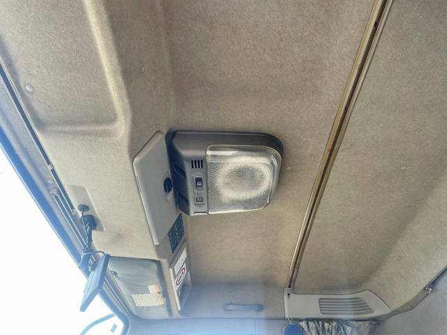 いすゞギガセルフローダー大型（10t）[写真28]