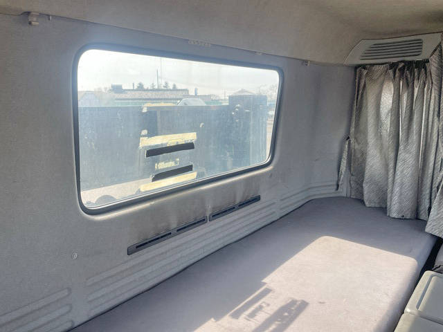 いすゞギガセルフローダー大型（10t）[写真30]