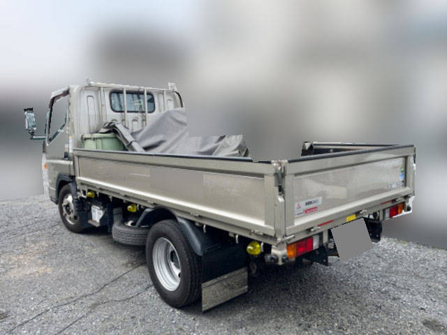 三菱ふそうキャンター平ボディ小型（2t・3t）[写真04]