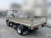 三菱ふそうキャンター平ボディ小型（2t・3t）[写真04]