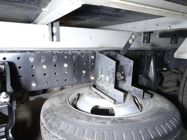 三菱ふそうキャンター冷凍車（冷蔵車）小型（2t・3t）[写真20]