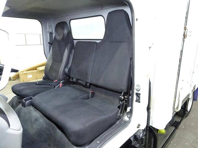 三菱ふそうキャンター冷凍車（冷蔵車）小型（2t・3t）[写真29]