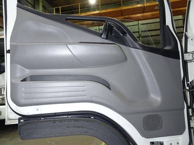 三菱ふそうキャンター冷凍車（冷蔵車）小型（2t・3t）[写真34]